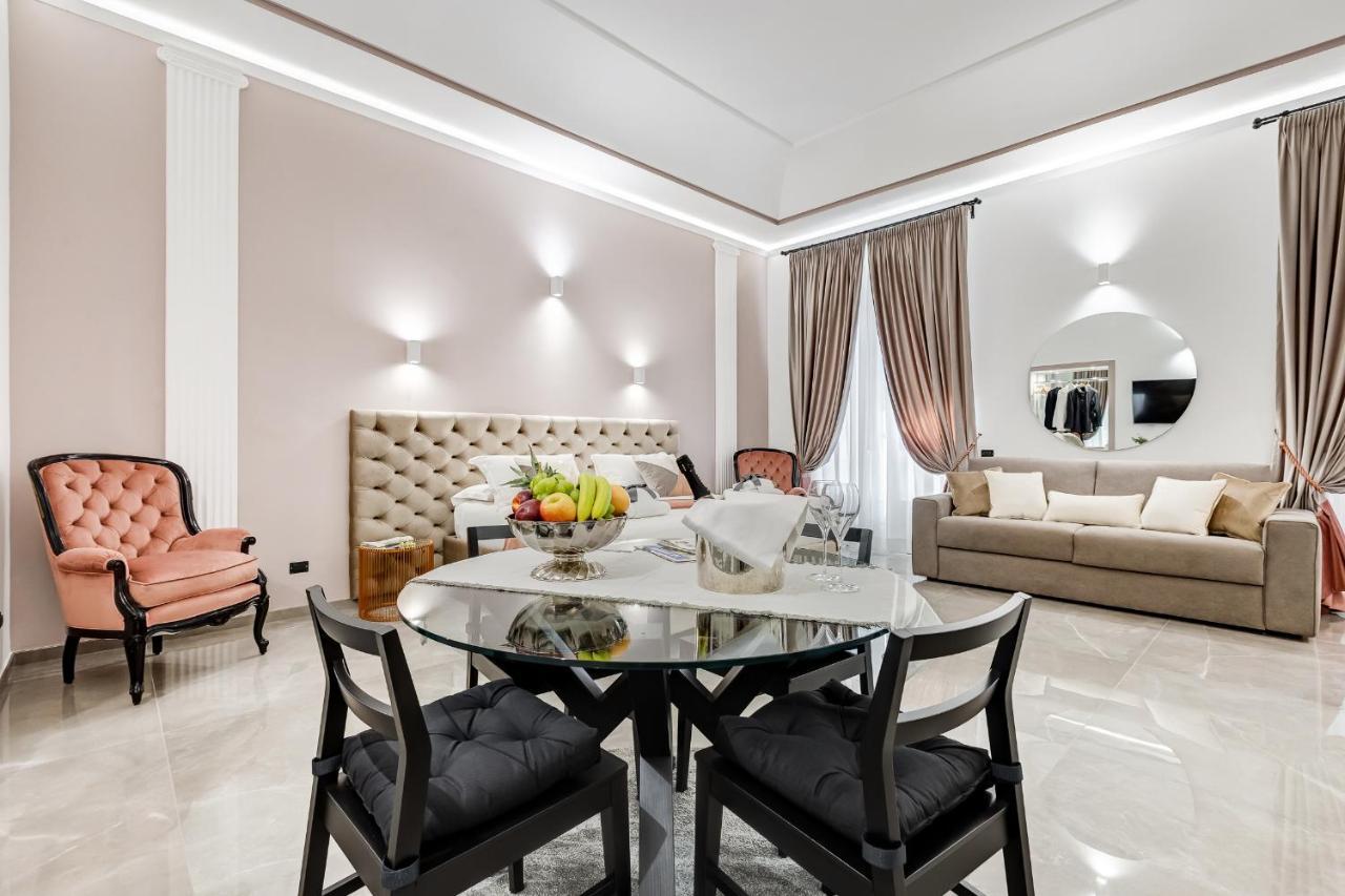 Unoseitre - Luxury * Rome